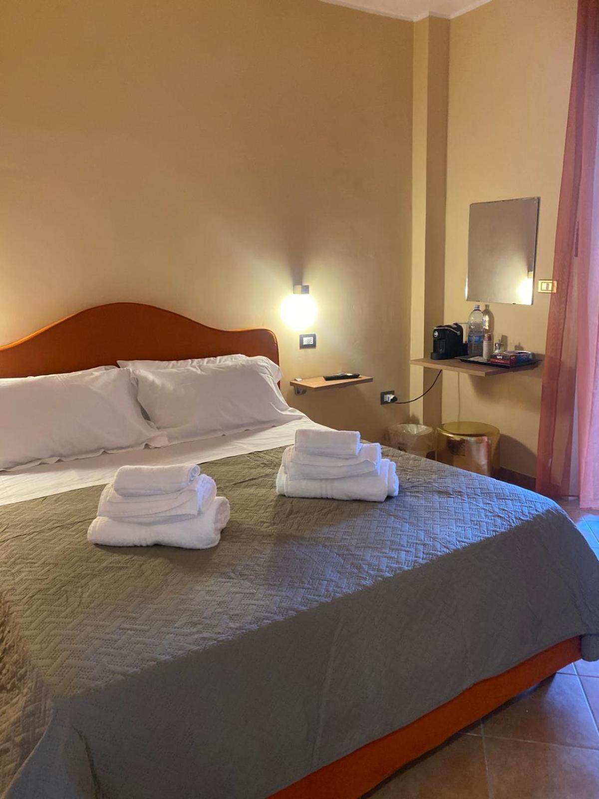 Готель Musetta Sicilian Hospitality Мілаццо Екстер'єр фото